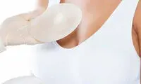 تزریق فیلر به سینه چیست؟ بررسی مزایا، عوارض، ماندگاری و هزینه