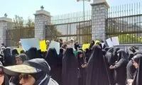 چند نکته قابل تامل درباره تجمع خبرساز دیشب