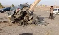 پژو پارس در تصادف با تیر برق مچاله شد!