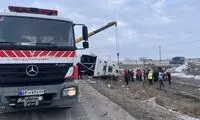 حادثه هولناک واژگونی یک اتوبوس در مشهد 