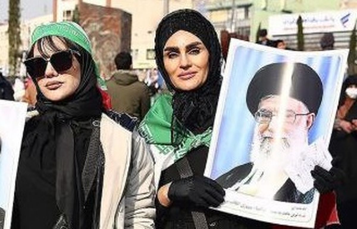   امروز در قلب تهران، دلار آمریکا به آتش کشیده شد 