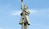 بلاتکلیفی در نصب یک مجسمه در تهران