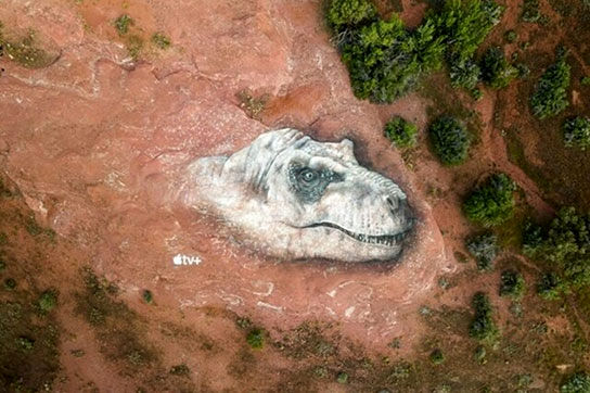 دایناسور‌های عظیم روی زمین نقاشی شدند