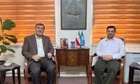 یار صمیمی رائفی‌پور پشت او را خالی کرد