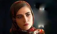 تصاویری از نوازندگیِ الناز ملک یا آیسانِ سریال سقوط