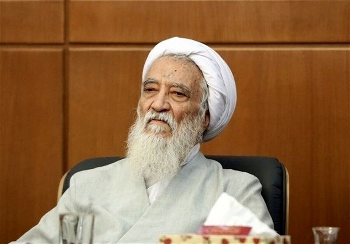  آقای موحدی کرمانی! چگونه این پیشنهاد به ذهن‌تان رسید؟ 