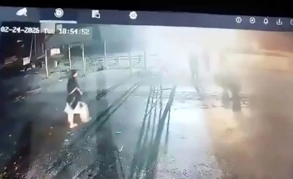 یک بمب‌گذار انتحاری طالبان خود را در ایست بازرسی پاکستانی منفجر کرد