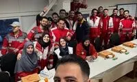تصویر پردیس احمدیه در لباس نیروهای هلال احمر