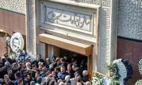 این خانم یک‌تنه رکورد سلفی در مراسم عبدی را شکست