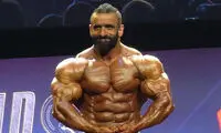 هادی چوپان، قهرمان آرنولد کلاسیک شد