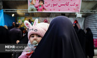 عکس‌هایی از دختران صورتی‌پوش که در کرمان وایرال شد