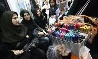 عکسی که از یک دستفروشِ زن در متروی تهران پربازدید شد