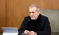 تصویری از پزشکیان در مراسم شهدای فراجا