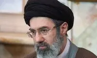 کفش‌های اسپرت پسر رهبر انقلاب جلب‌ توجه کرد