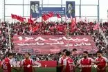 بنر توجه‌برانگیز هواداران پرسپولیس در قلعه‌حسن‌خان