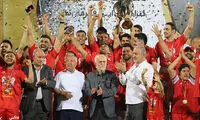 علی پروین به خاطر یک آمبولانس در حال فحش خوردن است