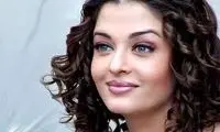 آیشواریای زیبا در کنار خانواده باچان