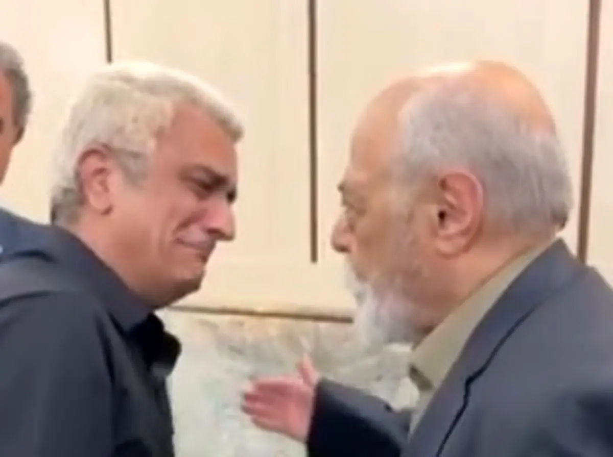 اشک‌های مهرداد ضیایی در مجلس ختم همسرش