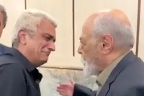 اشک‌های مهرداد ضیایی در مجلس ختم همسرش