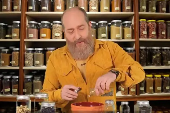 اتفاق عجیب فضای مجازی؛ صحبت‌ خبرساز یک عطار درباره لاغری