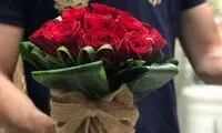 اقدام احمقانه یک پسر برای جلب توجه نامزدش!