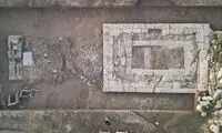 کشف مجسمۀ «اسطورۀ عشق سوار بر دلفین» 