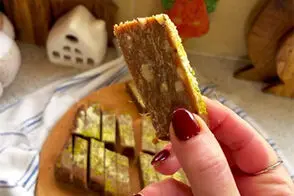 حلوا خرمایی؛ یک خوراک مقوی با چند ماده ساده