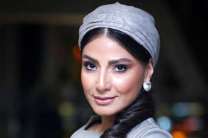 استایل خاص سمیرا حسن‌پور در یادبود ناصر تقوایی