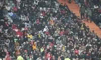 حمله هواداران پرسپولیس به پریرا با گلوله برف!