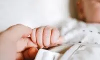 نوزاد آمریکایی ۲۷سال پس از لقاح متولد شد