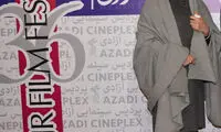 لباس بازیگر زن جوان در جشنواره فجر سوژه شد!