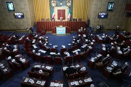 روایت اعتماد از پشت صحنه تلاش‌ها برای انتخاب رهبر