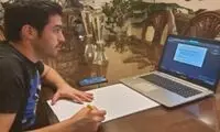 خسرو حیدری پای درس کارشناس هلندی