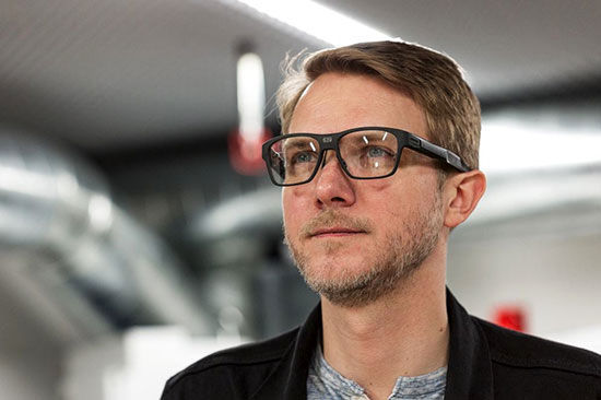رونمایی اینتل از عینک هوشمند مدرن
