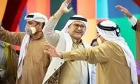 خندوانه عقال بر سر گذاشت