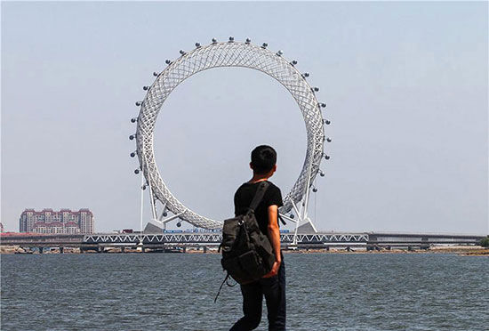 بزرگترین چرخ و فلک جهان در چین