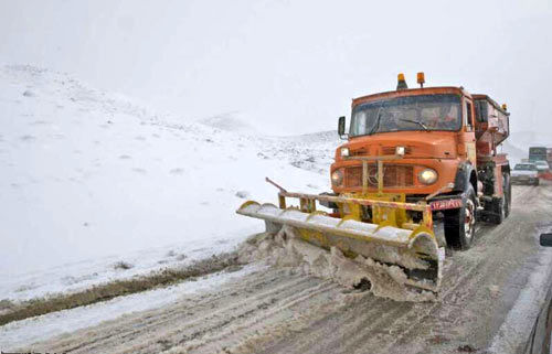 برف پاییزی جاده‌های کوهستانی تهران