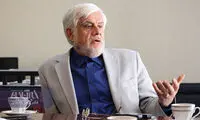 عارف: از بعضی حرف‌ها بوی دیکتاتوری می‌آید