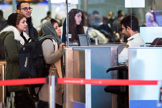 ماجرای خواندنی مسافران یک هواپیما که از آلمان وارد ایران شدند