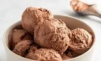 اگر زیاد بستنی بخوریم در بدن چه اتفاقی می‌افتد؟