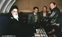 عکس: امام خمینی در هواپیمای ایرفرانس