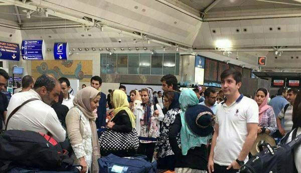 تصاویری از صف ایرانیان در فرودگاه آتاتورک