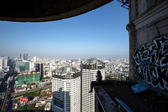 برج ارواحِ در بانکوک +عکس