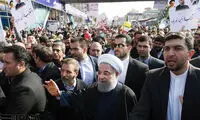 حضور روحانی در راهپیمایی ۲۲ بهمن