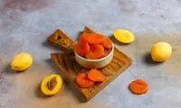 طرز تهیه زردآلو خشک و برگه قیسی در منزل