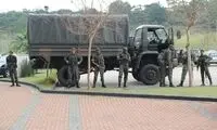 اسکرت و پلیس همراه تیم ملی ایران +عکس