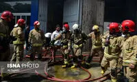عکس: آتش سوزی انبار مواد آرایشی