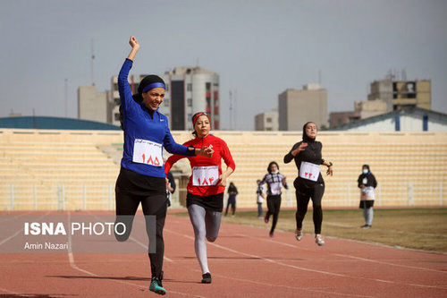 مسابقات دو و میدانی دختران در اهواز