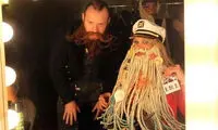 رقابت عجیب دختران ریشو و سیبیلو! +عکس