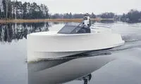 قایق الکتریکی که با آی‌پد کنترل می‌شود